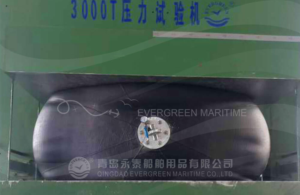 Evergreen-Floating-Pneumatic-Rubber-Fender-pressure-test