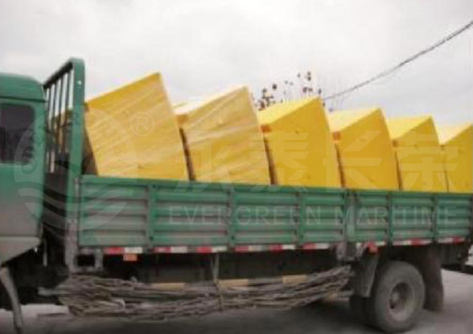 Evergreen-surface-support-buoys