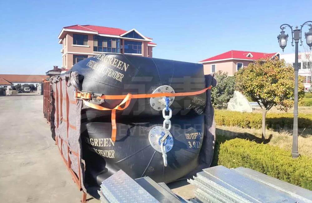 Floating-Pneumatic-Rubber-Fender-Packing-Delivery