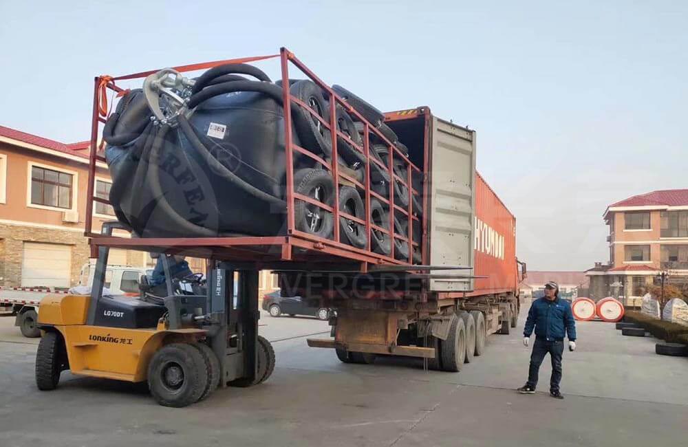 Floating-Pneumatic-Rubber-Fender-Packing-Delivery