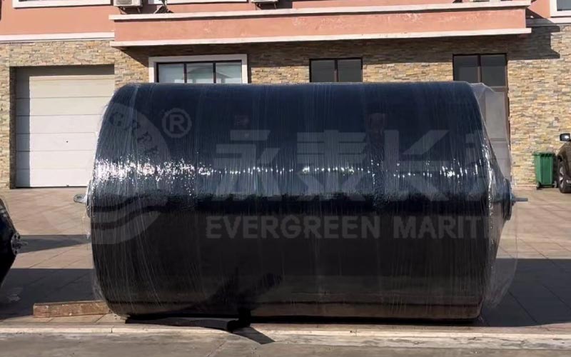 foam-filled-fender-and-pneumatic-fender