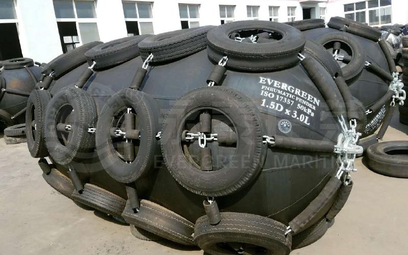 Qingdao-Evergreen-Pneumatic-Rubber-Fenders