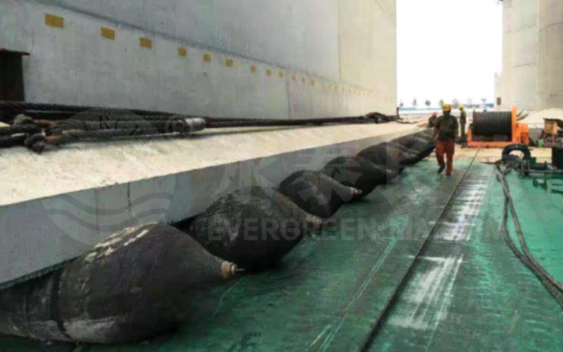 Marine-Airbags-Revolutionize-Heavy-Caisson-Transport