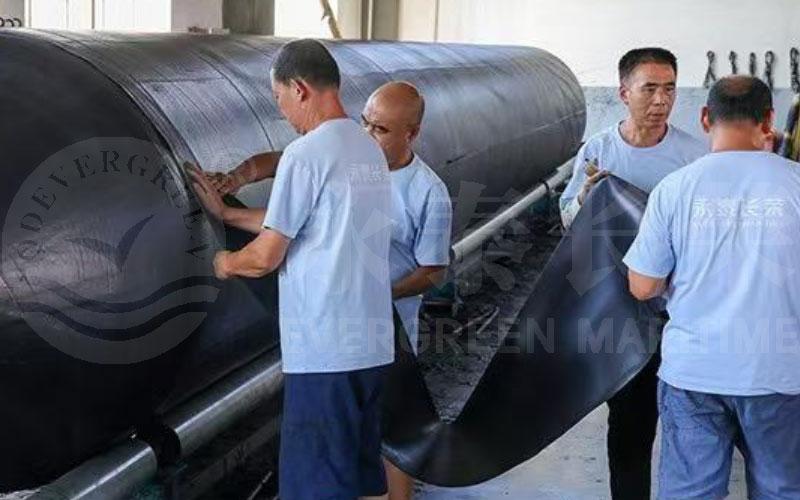 Marine-Fenders-with-Similar-Specifications-Have-Different-Prices